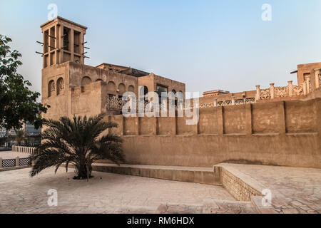 Traditionelles Gebäude in Al Bastakiya historischen Bezirk, Dubai, Vereinigte Arabische Emirate. Stockfoto