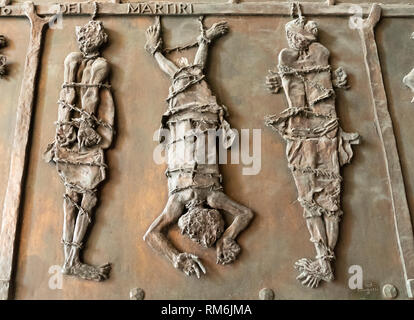 Detail der Heiligen Pforte in der Basilika St. Peter, San Pietro in Vaticano, Päpstliche Basilika St. Peter im Vatikan, Rom, Italien Stockfoto