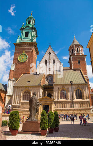 Krakau, Polen - 13. Juli 2018. Die Kathedrale auf dem Wawel Wawel in Krakau, auch als Royal Archcathedral Basilika des heiligen Stanislaus und Wenc bekannt Stockfoto