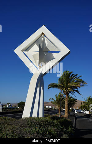 Juguete del viento, / des Windes Skulptur von Cesar Manrique, der Fundación César Manrique, La Asomada, Lanzarote, Kanarische Inseln Stockfoto