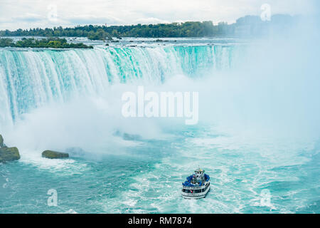 Toronto, 29.September: Nahaufnahme der schönen Horseshoe Fall mit Schiff in der Nähe am 29.Sep, 2018 in Toronto, Kanada Stockfoto