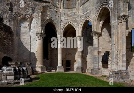 Frankr ële-de-France Chaalis Abteiruine 65859 Nordkonche Untergescho § von SŸden Stockfoto