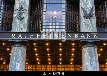 Raiffeisen Bank im Looshaus am Michaelerplatz, Wien, Österreich Stockfoto