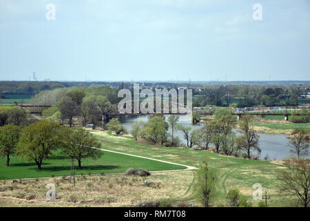 Luftaufnahme auf'Grady odrzanskie' - Odra River in der Nähe von Breslau. Natur Schutzgebiete "Natura 2000". Dolnoslaskie, Polen. Stockfoto