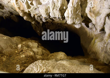 Die Höhle Vrelo in der matka Canyon. Mazedonien. Stockfoto