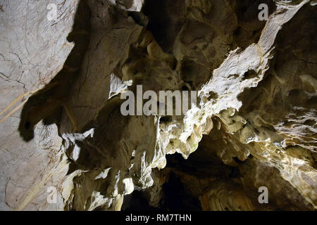 Die Höhle Vrelo in der matka Canyon. Mazedonien. Stockfoto