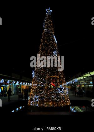 2018 Weihnachtsbeleuchtung an der Brunswick Center, Bloomsbury, London, UK. Stockfoto