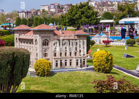 Türkei Istanbul April 18, 2018: Miniaturk Park in Istanbul, der größten Miniaturpark der Welt. Der Park umfasst 105 Gebäude, jedes replizierte Stockfoto