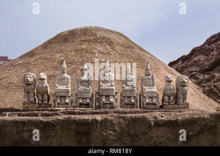 Türkei Istanbul April 18, 2018: Miniaturk Park in Istanbul, der größten Miniaturpark der Welt. Rekonstruktion der Grab-Heiligtum mit den riesigen Stockfoto