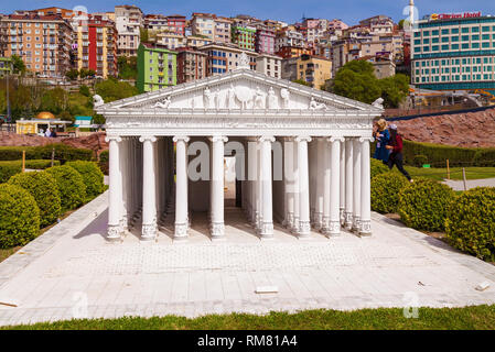 Türkei Istanbul April 18, 2018: Miniaturk Park in Istanbul, der größten Miniaturpark der Welt. Repräsentative Modelle der Tempel der Artemis von Eph Stockfoto