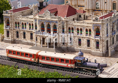 Türkei Istanbul April 18, 2018: Miniaturk Park in Istanbul, der größten Miniaturpark der Welt. Der Park umfasst 105 Gebäude, jedes replizierte Stockfoto