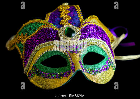 Jester's Mask Frontansicht mit einem schwarzen Hintergrund. Close Up. Stockfoto