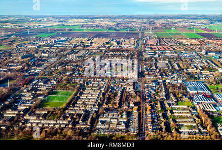 Luftaufnahme von Nieuw-Vennep Stadt in den Niederlanden, Europa Stockfoto