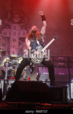 Gitarrist Zakk Wylde der Black Label Society wird gezeigt auf der Bühne während einer "live"-Konzert aussehen. Stockfoto