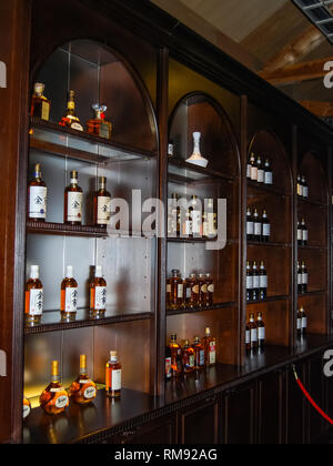 Yoichi, Japan - Feb 4, 2015. Nikka Whisky, Weingut in Japan, yoichi, Lagerräume für Whiskey und Wein, verkaufen Luxus Whisky und Wein. Stockfoto