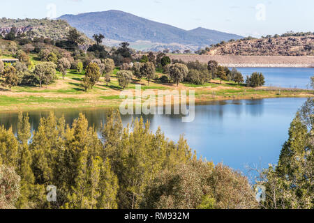 Glenbawn Dam, Upper Hunter, NSW, Australien ist ein beliebtes Inland Sport- und Erholungszentrum in der Nähe von Scone. Stockfoto