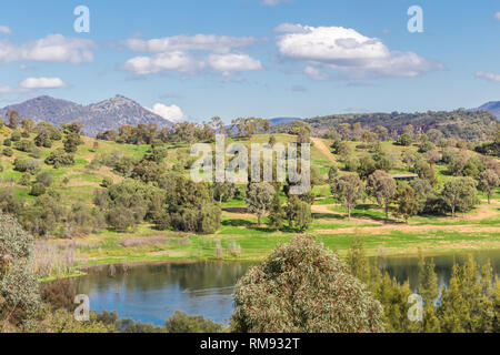 Glenbawn Dam, Upper Hunter, NSW, Australien ist ein beliebtes Inland Sport- und Erholungszentrum in der Nähe von Scone. Stockfoto