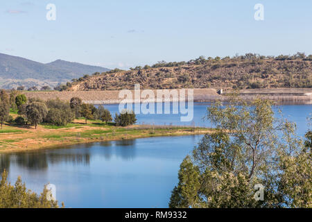 Glenbawn Dam, Upper Hunter, NSW, Australien ist ein beliebtes Inland Sport- und Erholungszentrum in der Nähe von Scone. Stockfoto