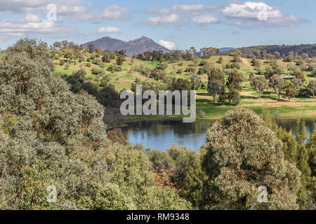 Glenbawn Dam, Upper Hunter, NSW, Australien ist ein beliebtes Inland Sport- und Erholungszentrum in der Nähe von Scone. Stockfoto