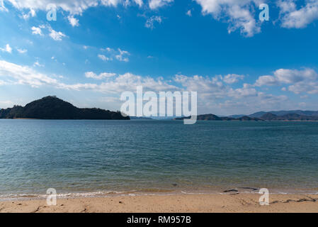 Der Strand von Okunoshima (Rabbit Island) im Seto Inland Sea. Präfektur Hiroshima, Japan. Stockfoto