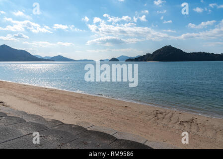 Der Strand von Okunoshima (Rabbit Island) im Seto Inland Sea. Präfektur Hiroshima, Japan. Stockfoto