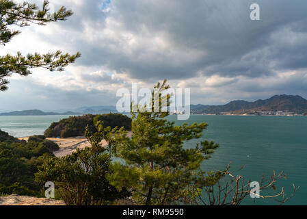 Der Strand von Okunoshima (Rabbit Island) im Seto Inland Sea. Präfektur Hiroshima, Japan. Stockfoto