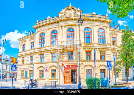 Krakau, Polen - 21. Juni 2018: Das historische Gebäude der Gemeinde Stadtteil Podgorze mit schön verzierter Fassade, am 21. Juni in Krakau. Stockfoto