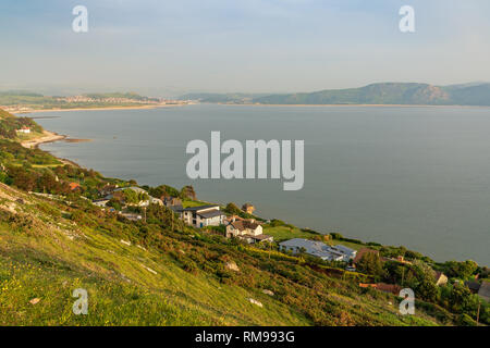 Llandudno, Conwy, Clwyd, Wales, Großbritannien - Juni 08, 2016: Von der Marine Drive Ansicht in der Great Orme Country Park in Richtung Chapel Stockfoto