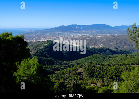 Blick auf Malaga von Montes Malaga, Malaga, Andalusien, Spanien Stockfoto