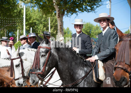 Spanien, Sevilla: Die Feria de April, im April, ist das wichtigste Festival neben Sevilla die Semana Santa, die Osterwoche. Eine ganze neighbou Stockfoto