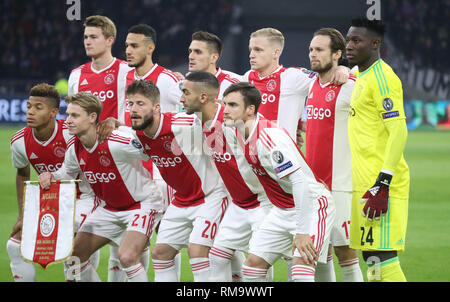 Amsterdam, Niederlande. 13 Feb, 2019. Team Ajax Amsterdam während der UEFA Champions League, Achtelfinale, Hinspiele Fußballspiel zwischen Ajax und Real Madrid am 13. Februar 2019 an Johan Cruijff ArenA in Amsterdam, Niederlande, Photo Laurent Lairys/DPPI Credit: Laurent Lairys/Agence Locevaphotos/Alamy leben Nachrichten Stockfoto