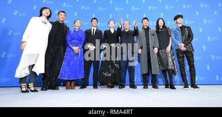 Berlin, Deutschland. 14 Feb, 2019. 69. Berlinale Premiere hatte ich Jiu tian Chang (so lange, mein Sohn)" China, Wettbewerb: Die Schauspieler Du Jiang Yong Wang Yuan, Mei, Direktor, Wang Jingchun, Wang Xiaoshuai, Qi Xi, Zhao Yanguozhang, Liu Xuan, Produzent, Ailiya. Credit: Christoph Soeder/dpa/Alamy leben Nachrichten Stockfoto