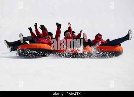 Zhangjiakou, Zhangjiakou, China. 14 Feb, 2019. Zhangjiakou, CHINA - schweren Schnee hits Zhangjiakou, Provinz Hebei, Februar 14., 2019. Credit: SIPA Asien/ZUMA Draht/Alamy leben Nachrichten Stockfoto