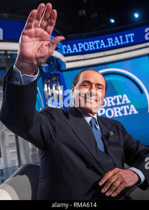 Foto Roberto Monaldo/LaPresse 14-02-2019 Roma Politica Trasmissione tv "Porta a Porta" Nella foto Silvio Berlusconi Foto Roberto Monaldo/LaPresse 14-02-2019 Rom (Italien) TV-Programm "Porta a Porta" Im pic Silvio Berlusconi Stockfoto