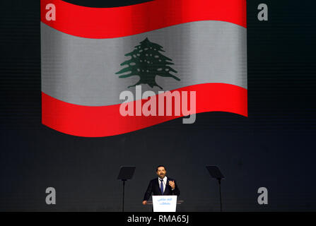 Beirut, Libanon. 14 Feb, 2019. Libanesischen Ministerpräsidenten Saad Hariri gibt eine Rede während einer Großkundgebung der 14. Jahrestag der Ermordung des früheren Ministerpräsidenten Rafik Hariri zu markieren. Credit: Marwan Naamani/dpa/Alamy leben Nachrichten Stockfoto