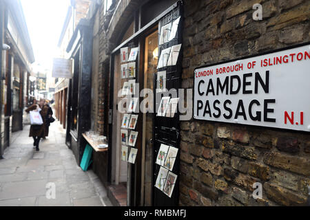 Bild zeigt: Camden Passage allgemeine Lager- und Geschäfte Bild von Gavin Rodgers/Pixel 8000 Stockfoto