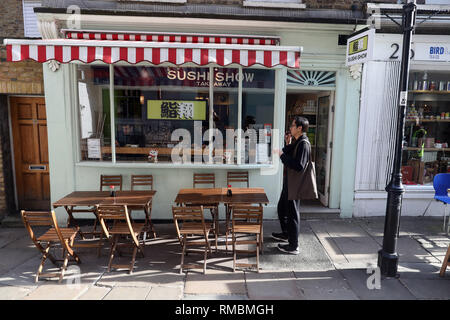 Bild zeigt: Camden Passage allgemeine Lager- und Geschäfte Bild von Gavin Rodgers/Pixel 8000 Stockfoto