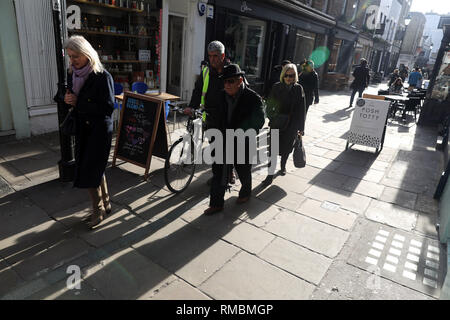 Bild zeigt: Camden Passage allgemeine Lager- und Geschäfte Bild von Gavin Rodgers/Pixel 8000 Stockfoto