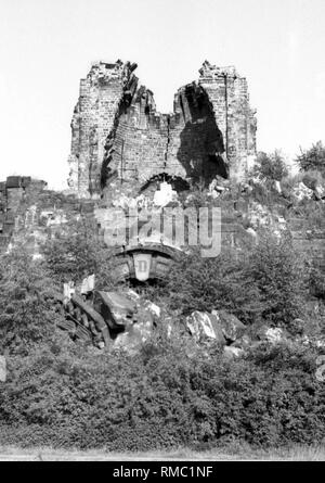 Die Ruine der Frauenkirche auf dem Neumarkt in Dresden, die durch einen Luftangriff im Februar 1945 zerstört wurde. Bis zum Beginn der Rekonstruktion am 4. Januar 1993, es war ein Mahnmal gegen Krieg und Gewalt. Stockfoto