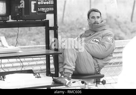 Britische Formel-1-Fahrer Nigel Mansell (Foto) feiert seinen 50. Geburtstag am 8. August 2003. Stockfoto