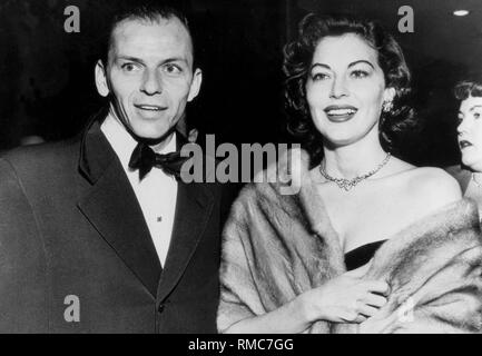 Amerikanischen Sänger und Filmschauspieler Frank Sinatra mit seiner Frau, Hollywood Schauspielerin Ava Gardner. (Undatiertes Foto) Stockfoto