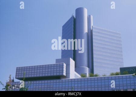 Verwaltungsgebäude der Hypobank in München. Stockfoto