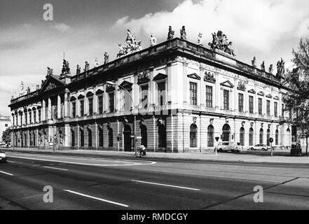 Blick auf den ehemaligen Zeughaus Unter den Linden, heute Deutsches Historisches Museum (Deutsches Historisches Museum). Stockfoto