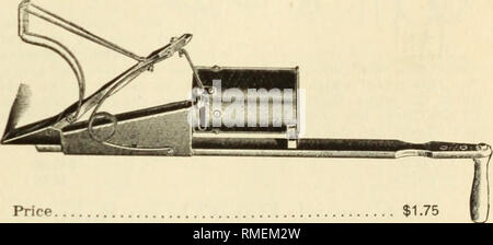. Jährliche Katalog: 1915 Maschinen, Düngemittel, Saatgut usw. Samen Kataloge; Baumschulen (Gartenbau) Kataloge Kataloge ; Obst ; Gemüse Kataloge; Gartengeräte und Zubehör Kataloge. Jeder Landwirt, der wirft Münze Wünsche jedes Suc-ceeding Jahr mehr Mais aus den gleichen Flächeninhalt. Es gibt viele Fälle, die möglicherweise. Und tun, Ergebnisse Wirkung. Alle sind sich einig, dass viel hängt das Saatgut, Genauigkeit der Pflanzmaschine und Boden- Bedingungen. Letzteres ist natürlich, ganz in den Händen des Bauern, so könnten wir sagen, der Samen, sondern die Maschine hinter der Mannschaft ist das One&gt; roposition der whi Stockfoto