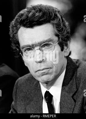 Französische Politiker der Sozialistischen Partei (PS) Pierre Joxe (Undatiertes Foto). Stockfoto