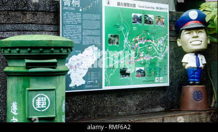 Jingtong Station, Taiwan - 14 Feb, 2019: Jingtong Station zieht Touristen an die Himmelslaternen rund um den jährlichen Laternenfest Stockfoto