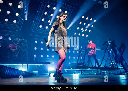 Manchester, Großbritannien. 14 Feb, 2019. Lauren Mayberry, Iain Cook und Martin Doherty von synth pop band Chvrches im Victoria Warehouse, Manchester 2019-02-14 Kreditkarte durchführen: Gary Mather/Alamy leben Nachrichten Stockfoto