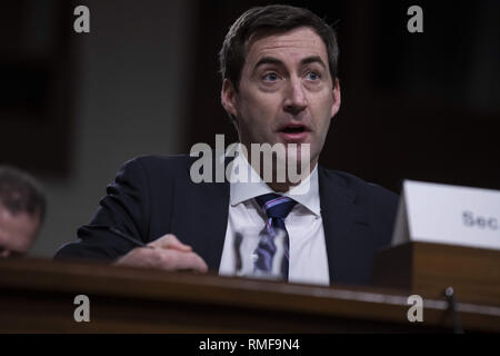 Washington, District of Columbia, USA. 14 Feb, 2019. Stellvertretende Verteidigungsminister Owen West bezeugt vor dem Senate Armed Services Committee auf dem Capitol Hill in Washington, DC am 14. Februar 2019. Credit: Alex Edelman/CNP Credit: Alex Edelman/CNP/ZUMA Draht/Alamy leben Nachrichten Stockfoto