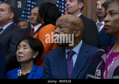 Januar 4, 2019 - Washington, District of Columbia, USA-Vertreter John Lewis (D-GA) mit Haus Demokraten Einführung HR1 Neu - Stärkung des Voting Rights Act (Credit Bild: © Douglas Christian/ZUMA Draht) Stockfoto