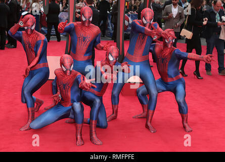 London, UK, 10. April 2014 Weltpremiere von "The Amazing Spider-Man 2' im Odeon Leicester Square Foto zeigt: Spidermen Stockfoto